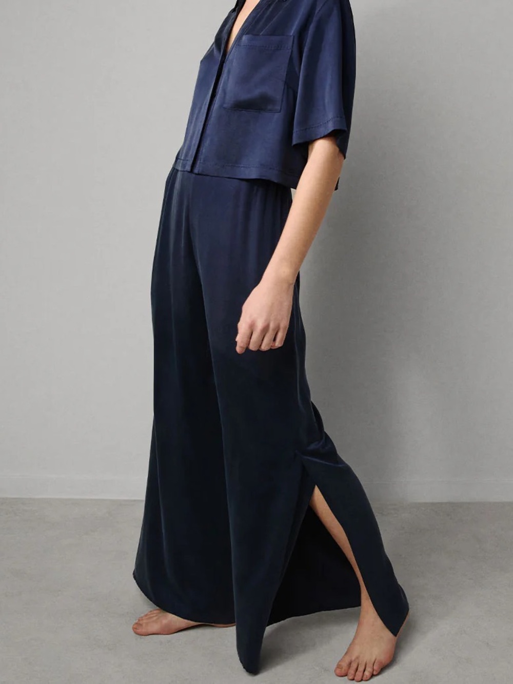 Lunya Washable Mulberry Silk Pant in Deep Blue